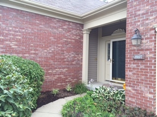1007 S Fieldcrest Ct, Bloomington, IN 47401 photo 2