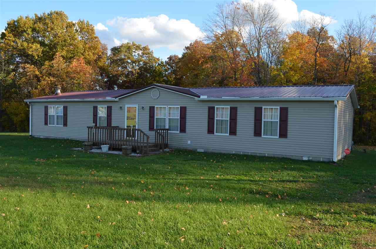 7614 E Sylvania Rd, Bloomfield, IN 47424 photo 1