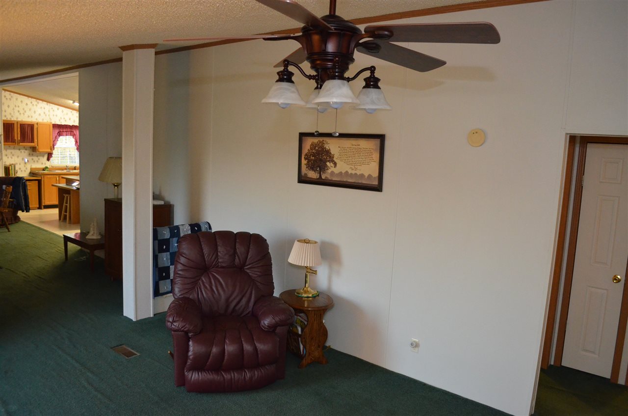 7614 E Sylvania Rd, Bloomfield, IN 47424 photo 11