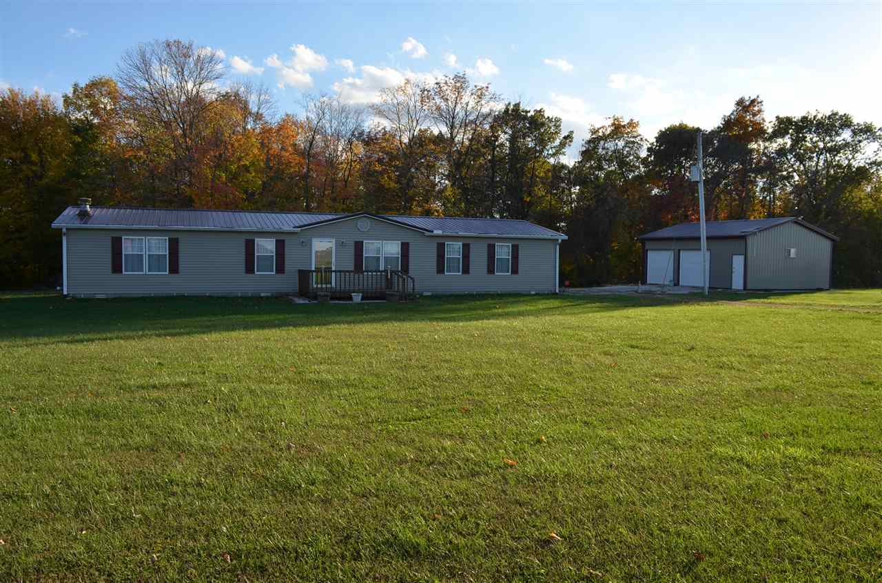7614 E Sylvania Rd, Bloomfield, IN 47424 photo 3