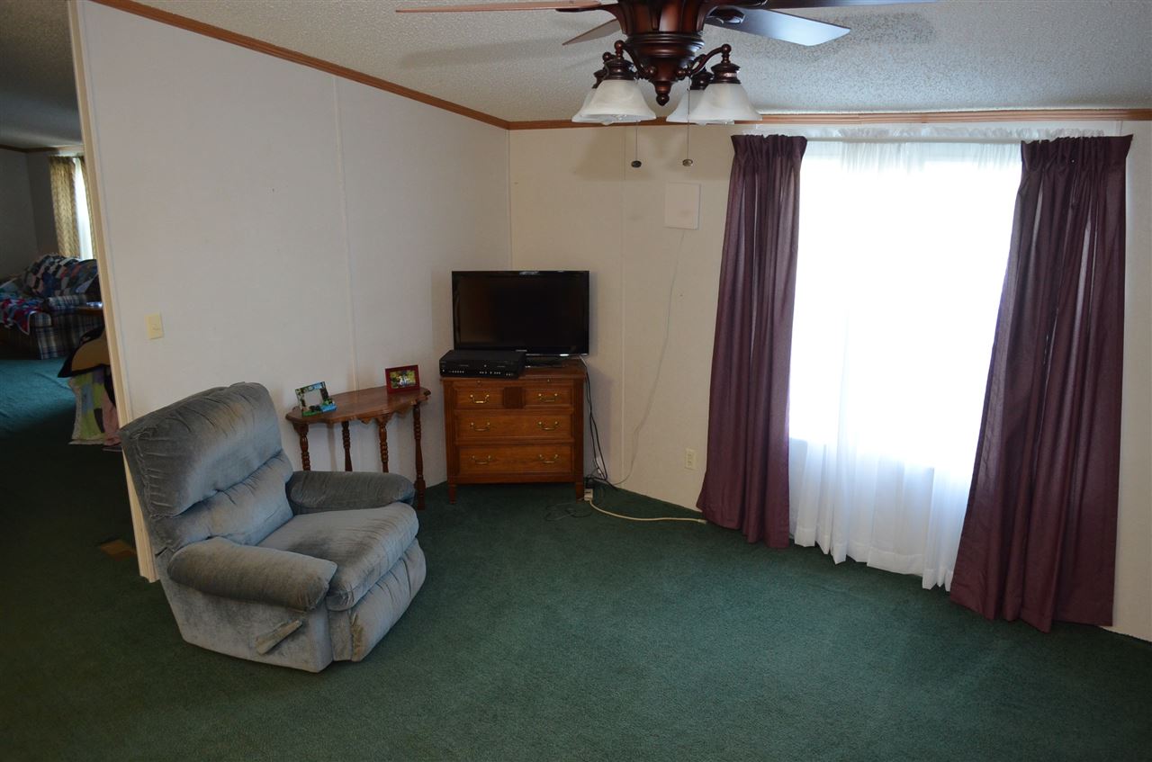 7614 E Sylvania Rd, Bloomfield, IN 47424 photo 9