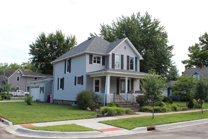 1522 E Main St, Warsaw, IN 46580 photo 2