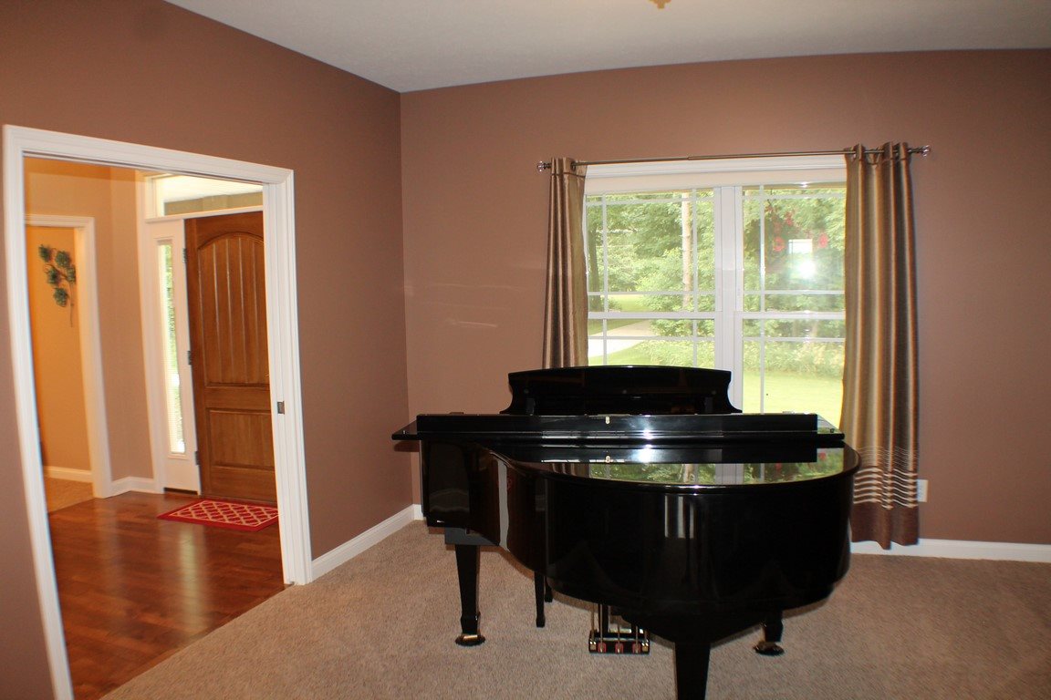 23230 Adams Rd, South Bend, IN 46628 photo 9