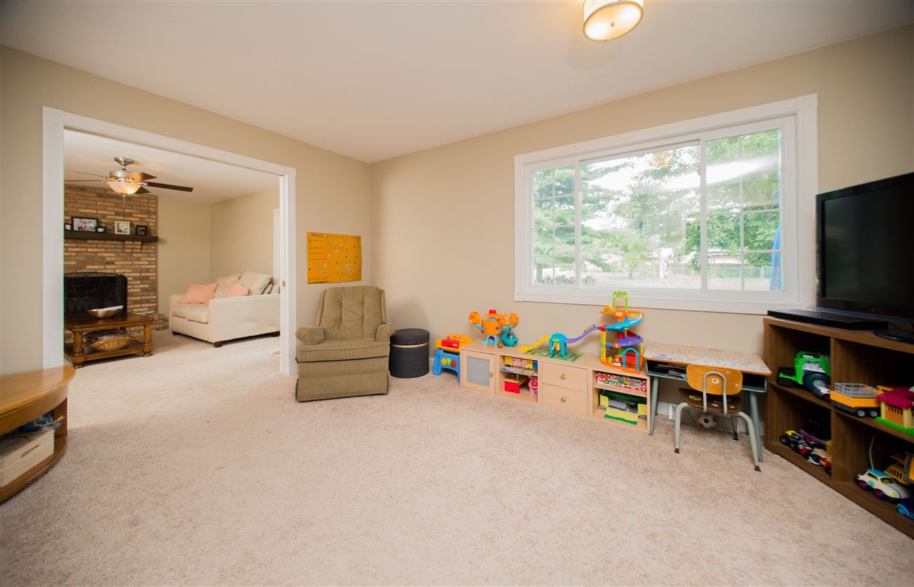 4588 Stonegate Dr, Newburgh, IN 47630 photo 12