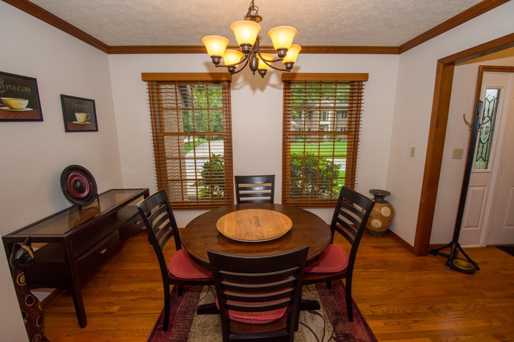 17111 Springwood Dr, Granger, IN 46530 photo 10
