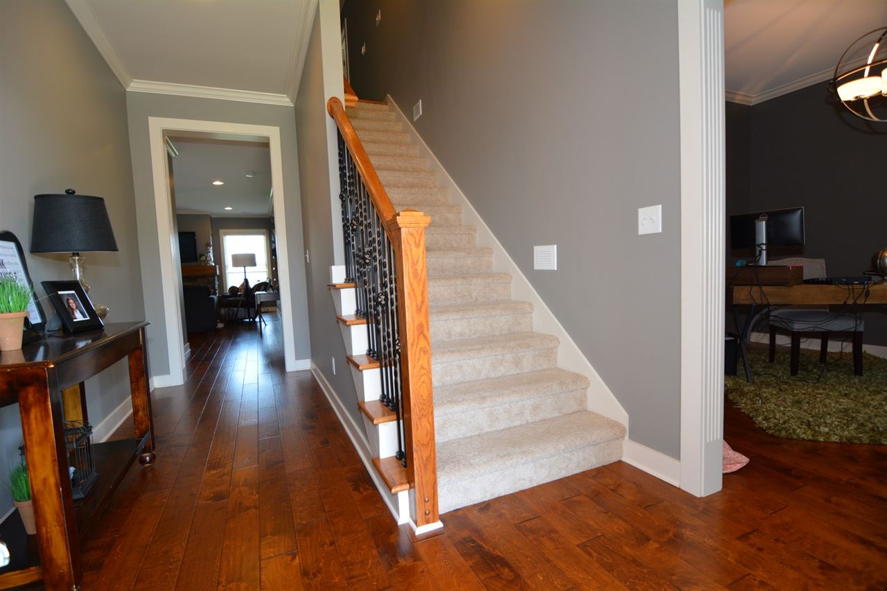 4524 Crimson Ct, Evansville, IN 47725 photo 2