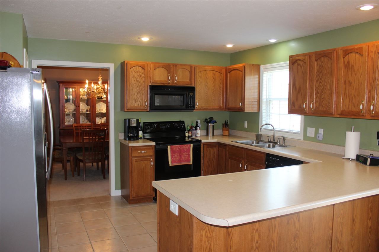 4720 Mansfield Dr, Newburgh, IN 47630 photo 4