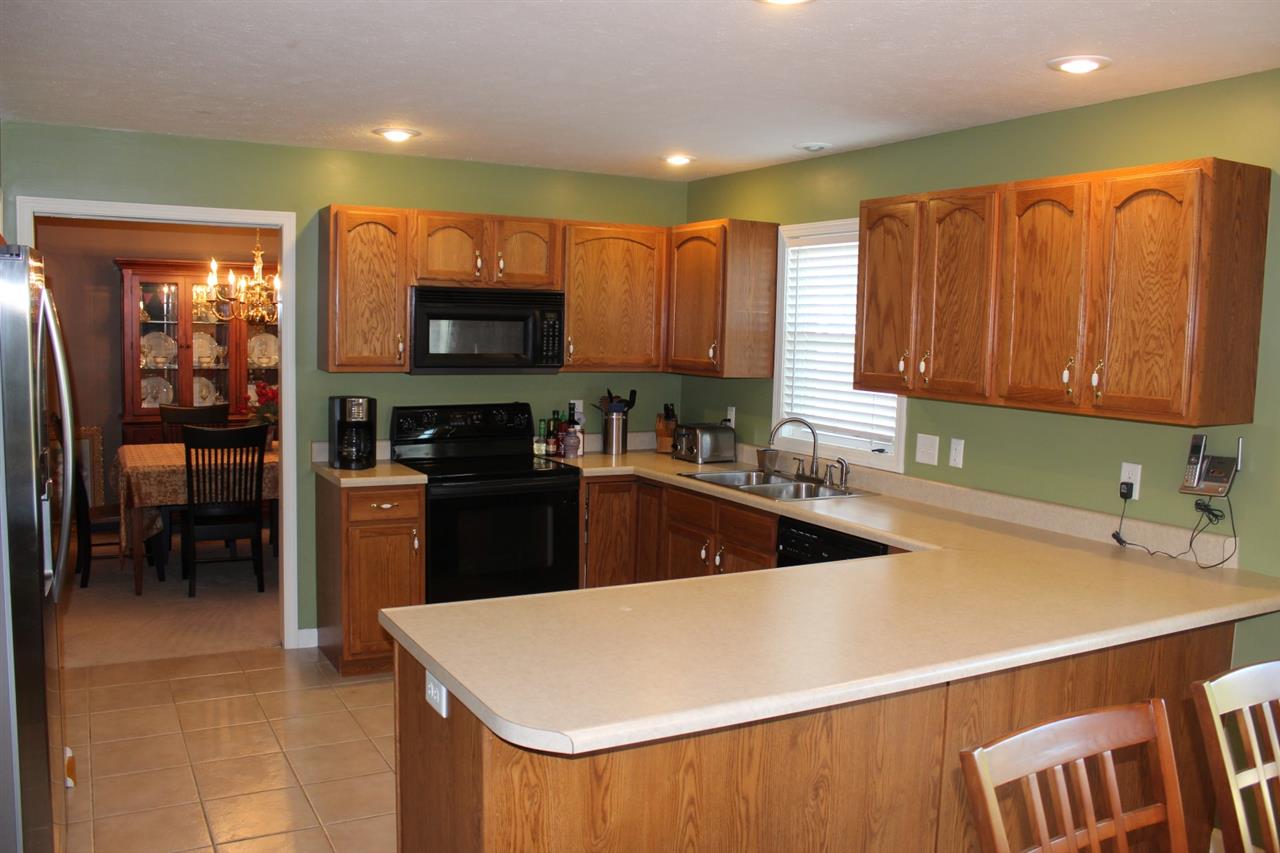 4720 Mansfield Dr, Newburgh, IN 47630 photo 3