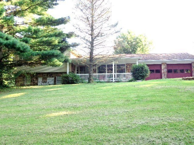 964 E Hollars Rd, Bloomfield, IN 47424 photo 1