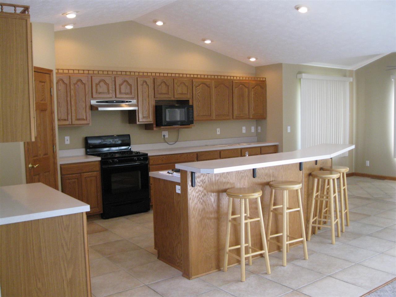 914 Echo Ln, Kokomo, IN 46902 photo 5