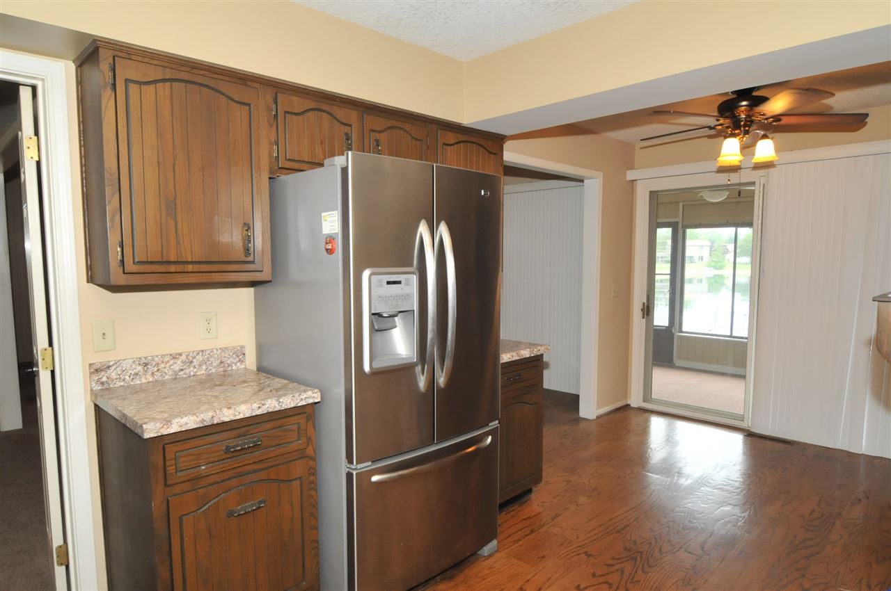 8732 Woodstream Dr, Fort Wayne, IN 46804 photo 8