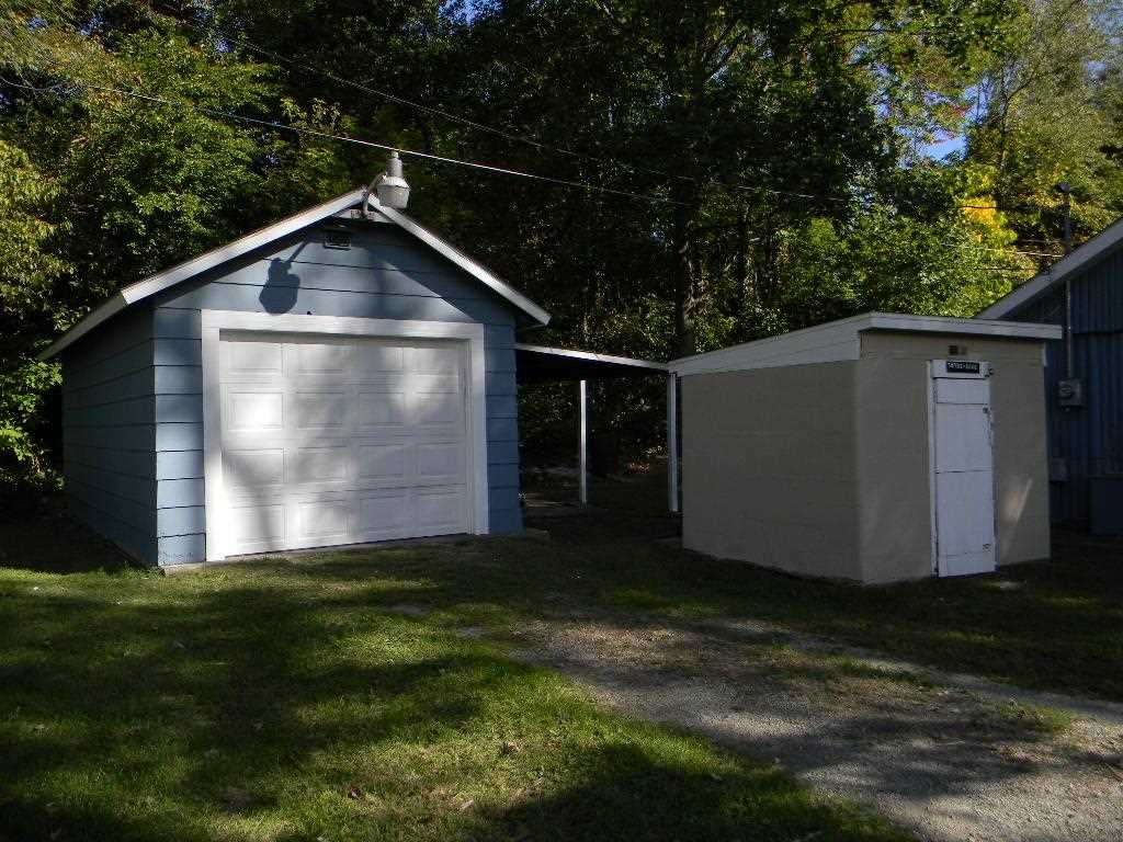 7075 S 200 E, Wolcottville, IN 46795 photo 6
