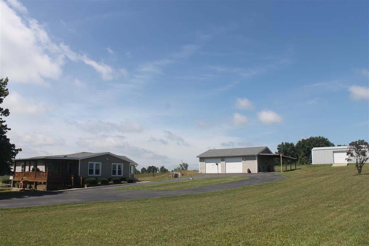 1023 N 800 E, Avilla, IN 46710 photo 1