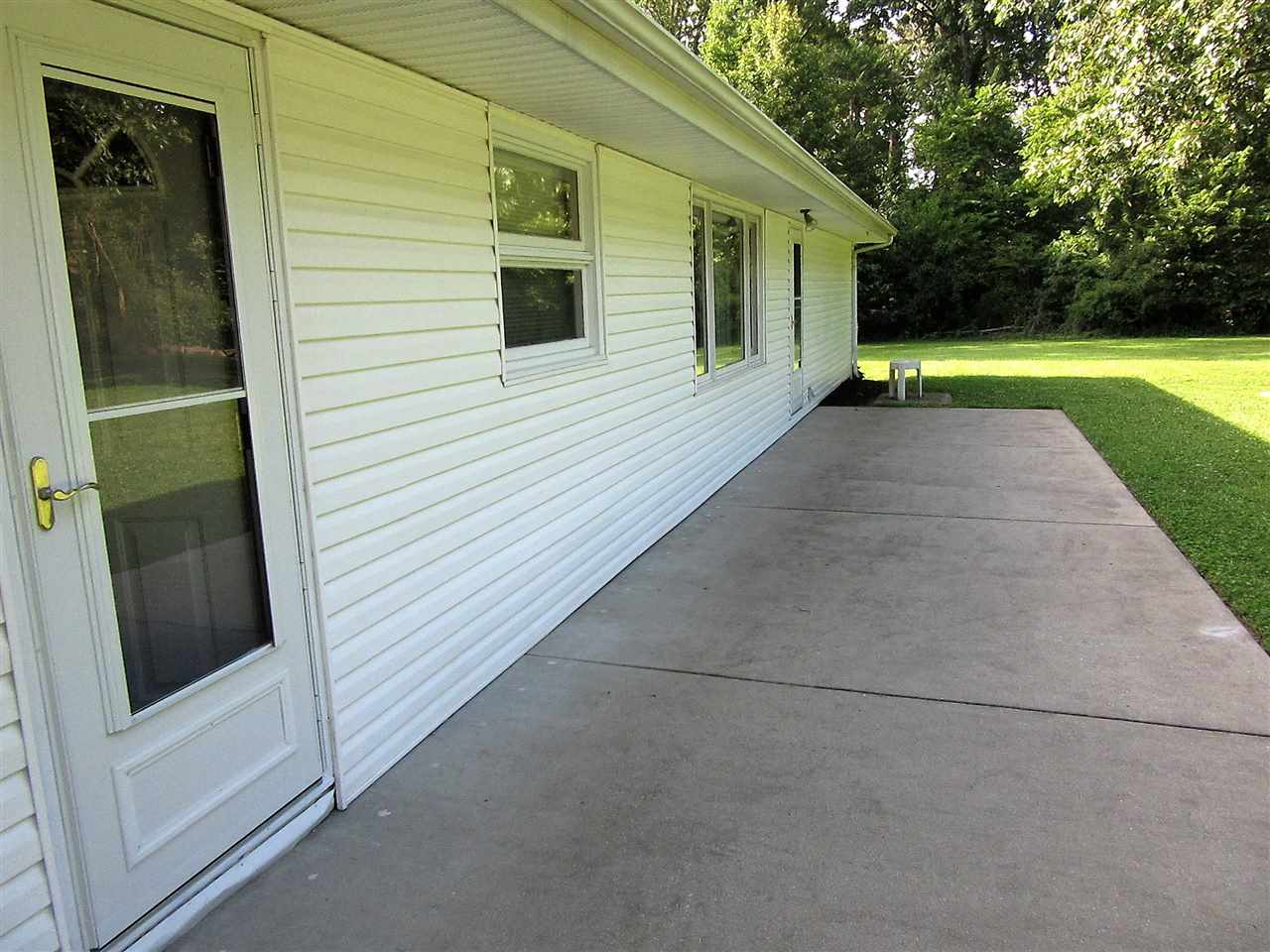 672 Rabbitsville Rd, Mitchell, IN 47446 photo 9
