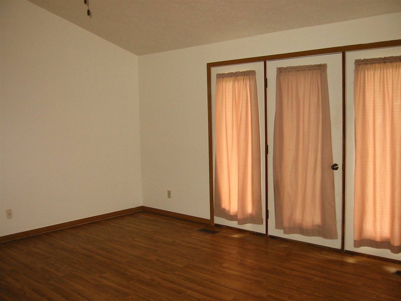 424 Oatfield Ln, Goshen, IN 46526 photo 9