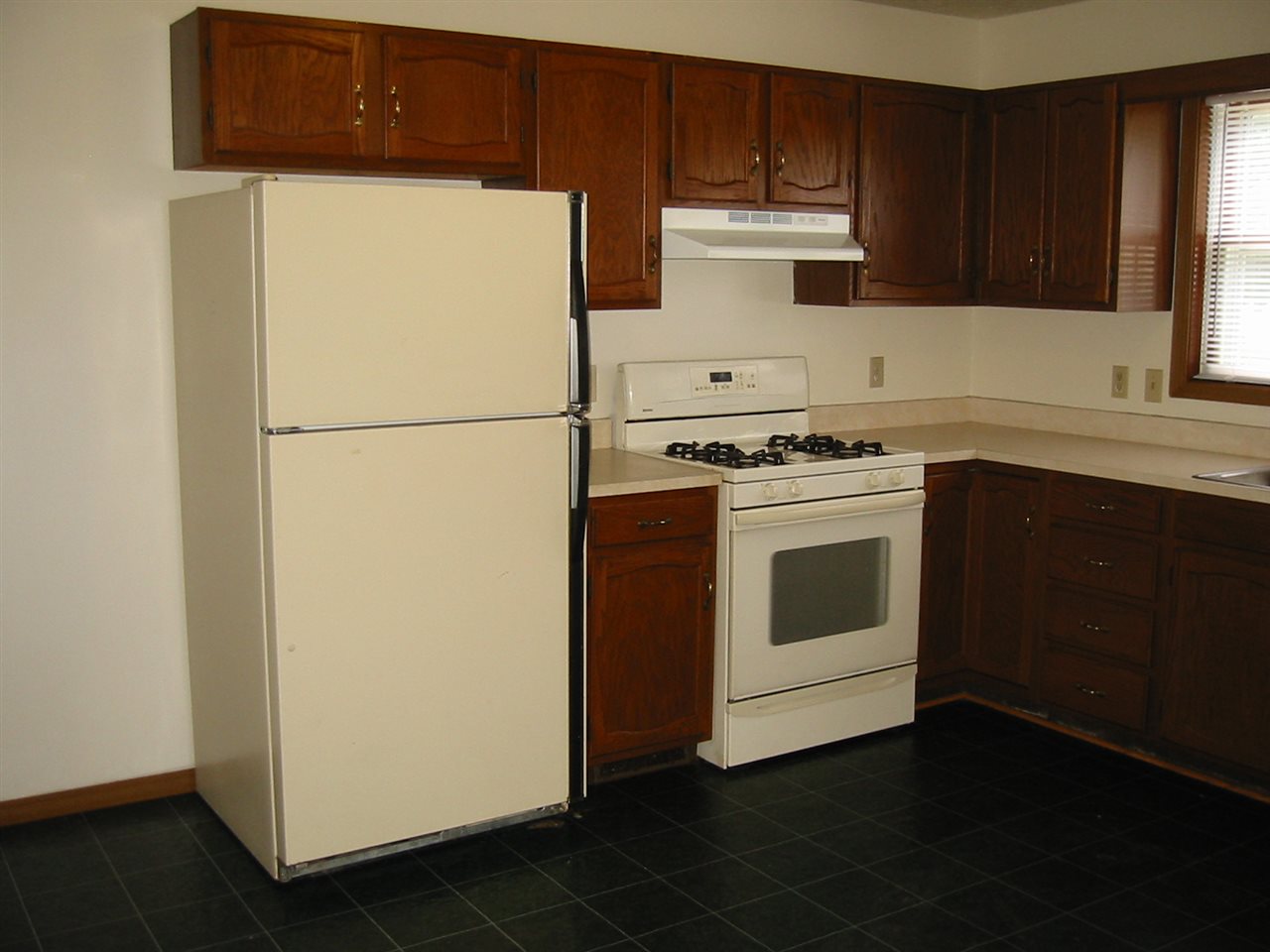 424 Oatfield Ln, Goshen, IN 46526 photo 5
