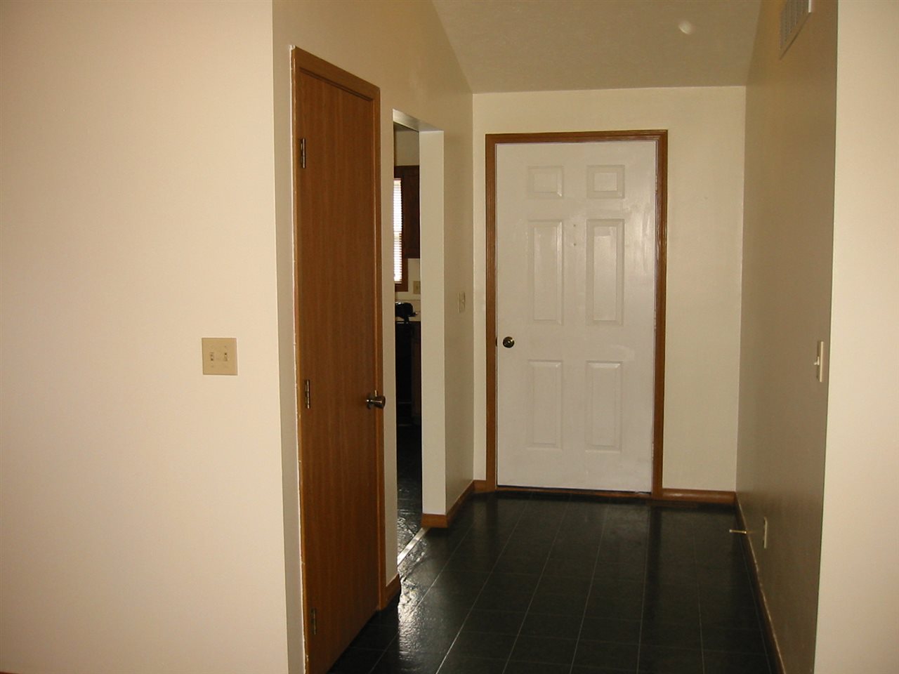 424 Oatfield Ln, Goshen, IN 46526 photo 11