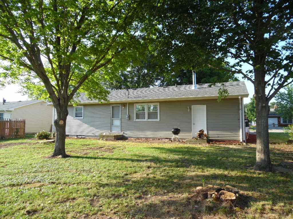 607 Millside Ct, Ossian, IN 46777 photo 3