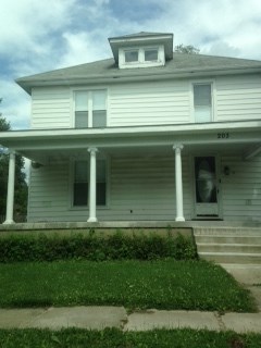 203 N Glick St, Mulberry, IN 46058 photo 1