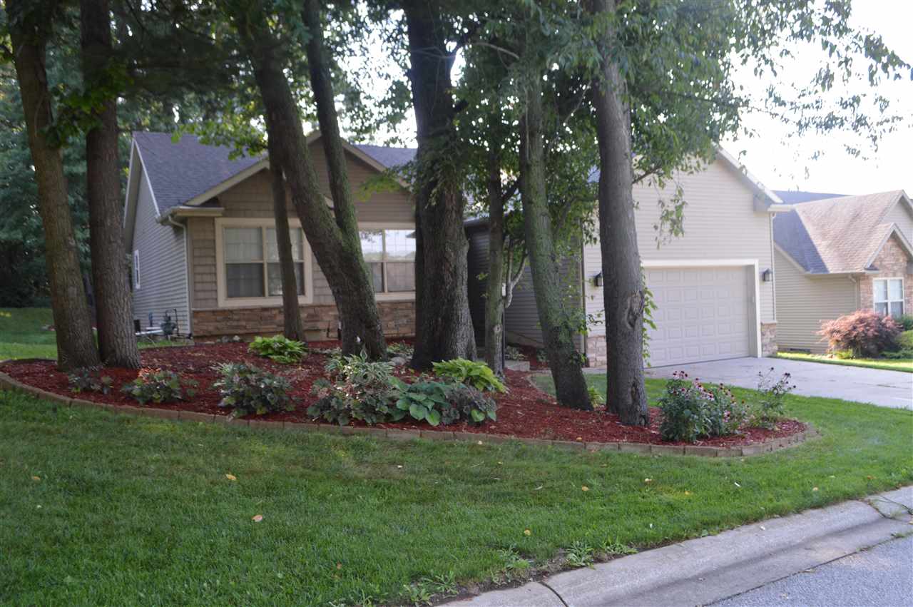 53094 Wildlife Dr, South Bend, IN 46628 photo 2