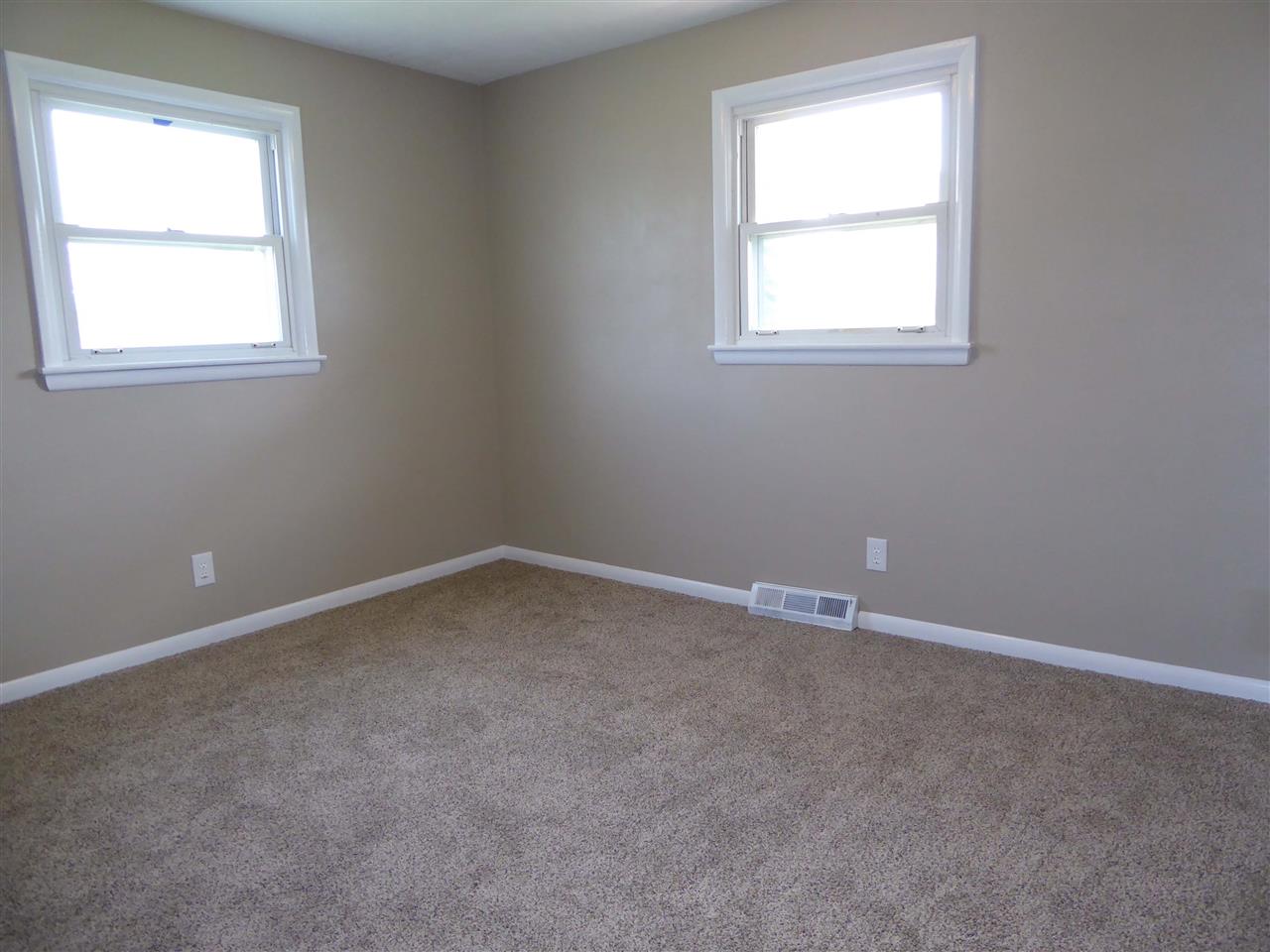 2614 Howard Dr, Jasper, IN 47546 photo 8