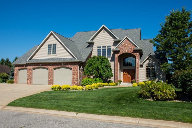 51273 Coveside Dr, Granger, IN 46530 photo 1