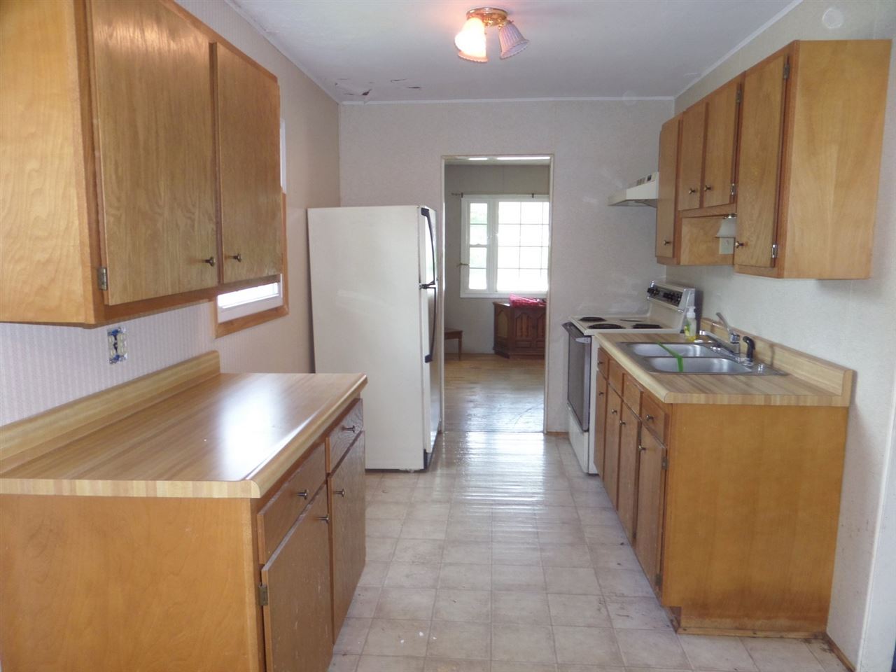 701 T St, Bedford, IN 47421 photo 5