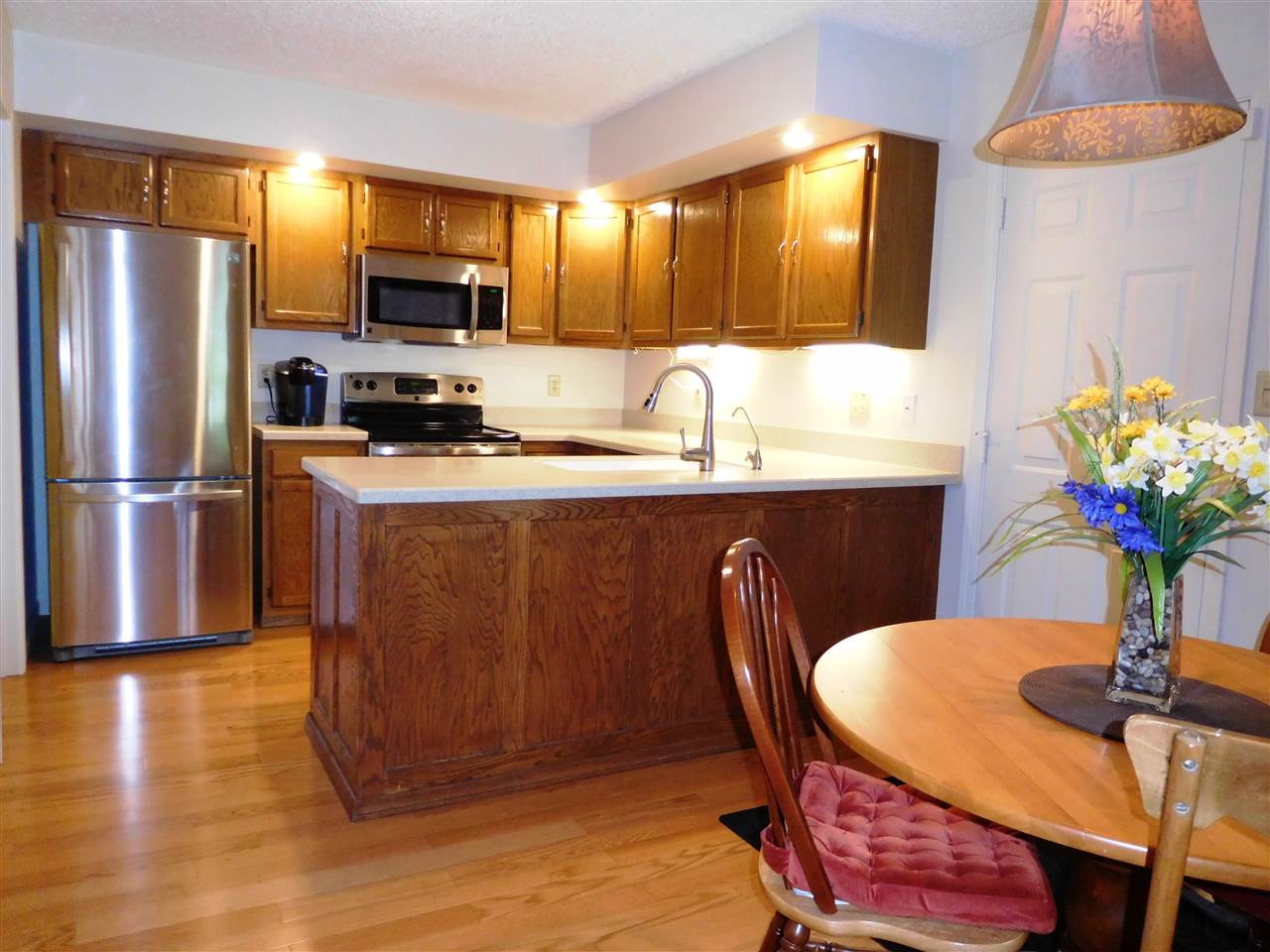 3907 S Laurel Ct, Bloomington, IN 47401 photo 2