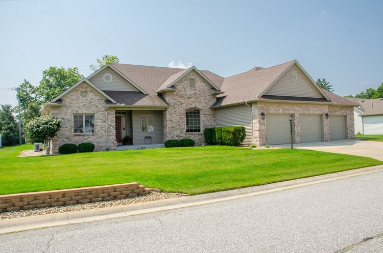 14388 Red Fox, Granger, IN 46530 photo 1
