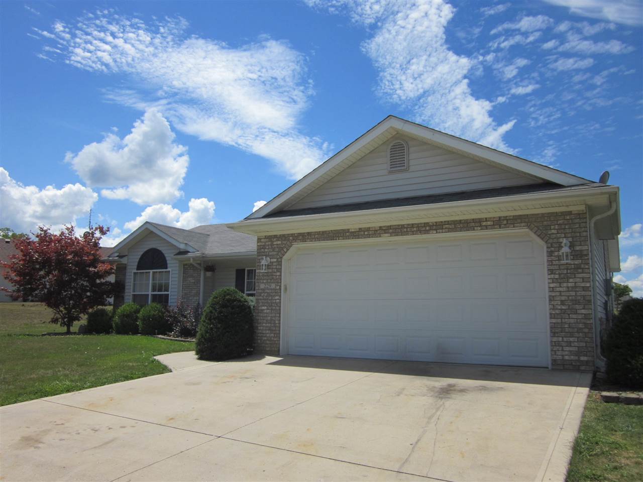 229 Broadmore Cir, Angola, IN 46703 photo 17