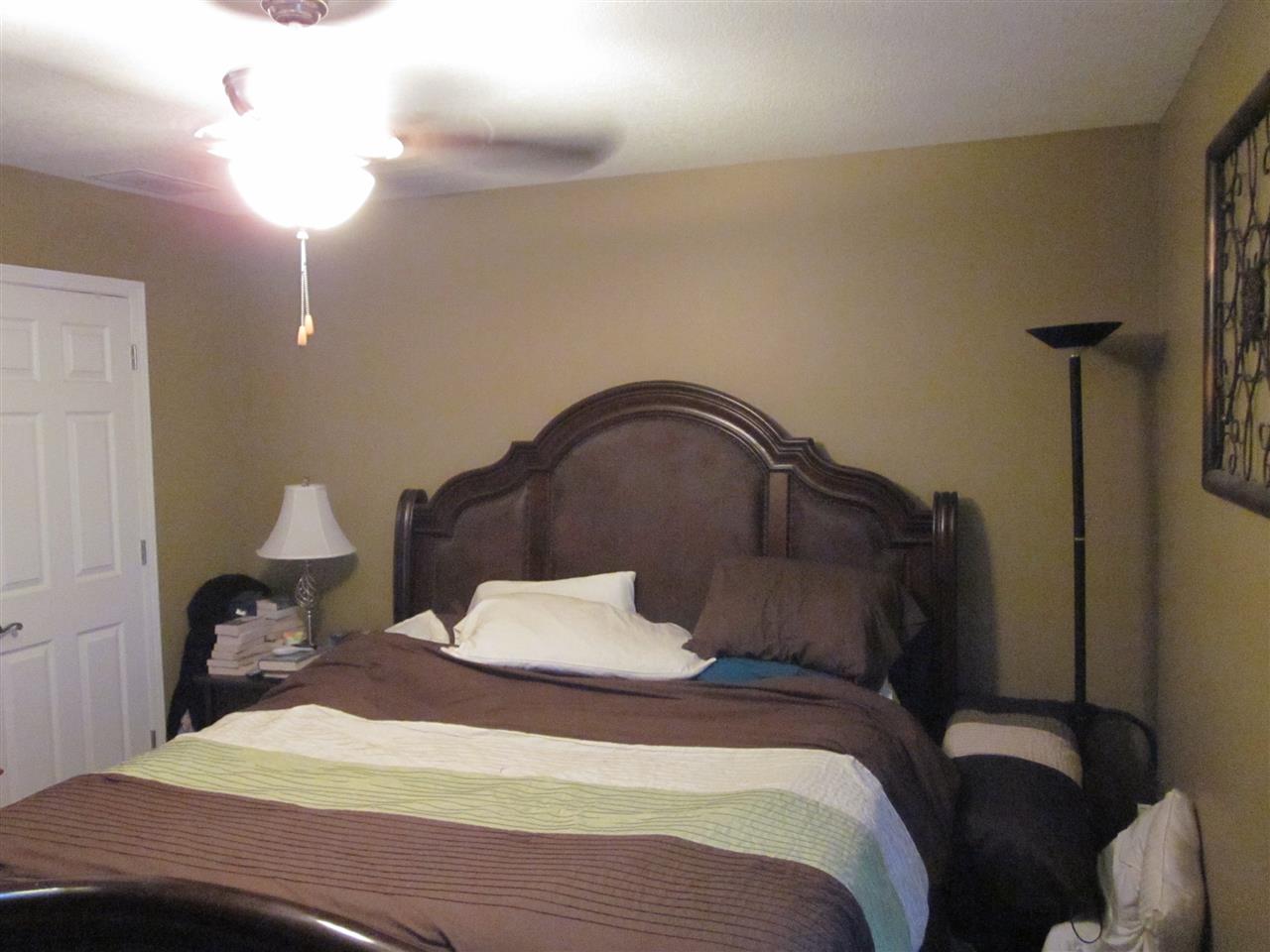 229 Broadmore Cir, Angola, IN 46703 photo 9