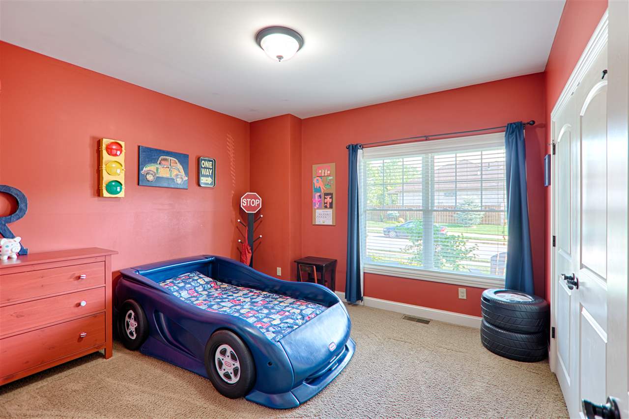 4655 Fieldcrest Place Cir, Newburgh, IN 47630 photo 22