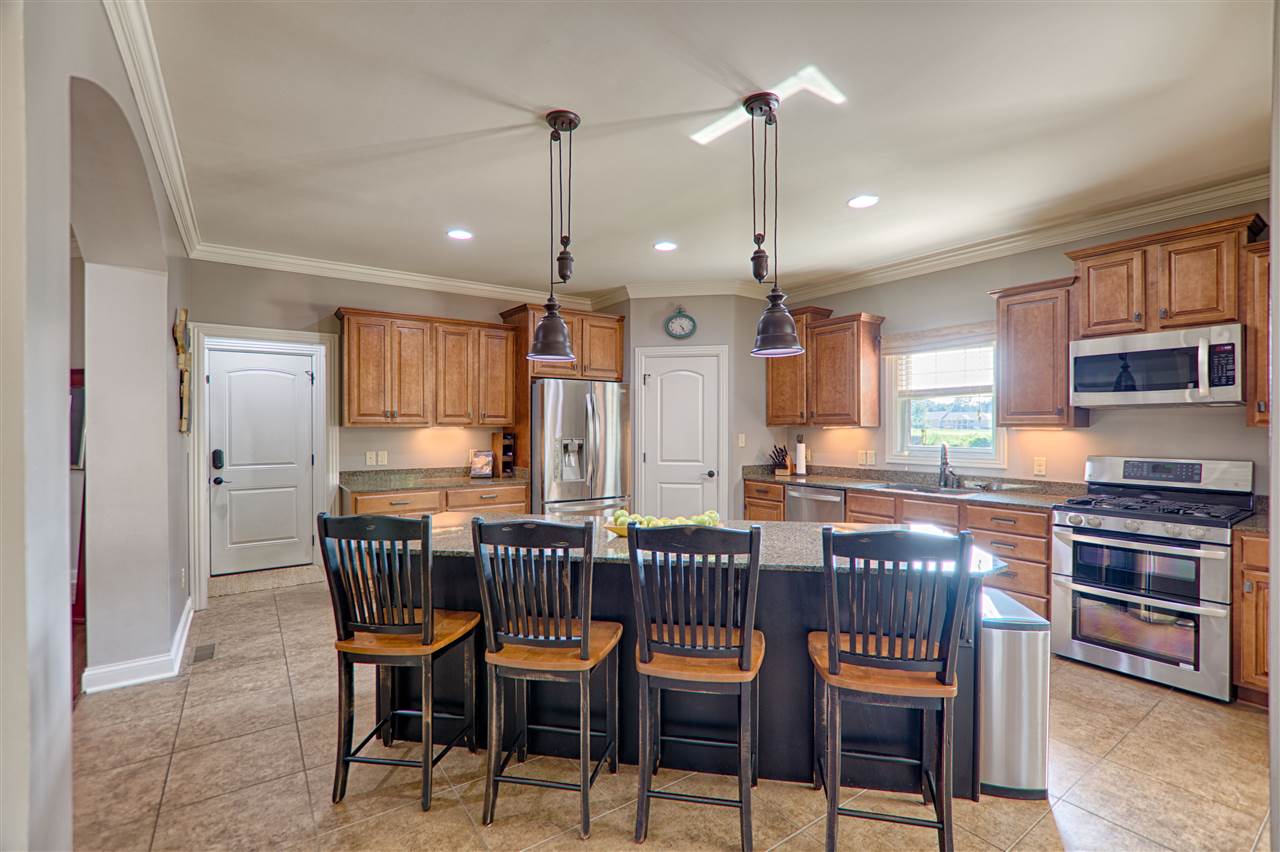 4655 Fieldcrest Place Cir, Newburgh, IN 47630 photo 9