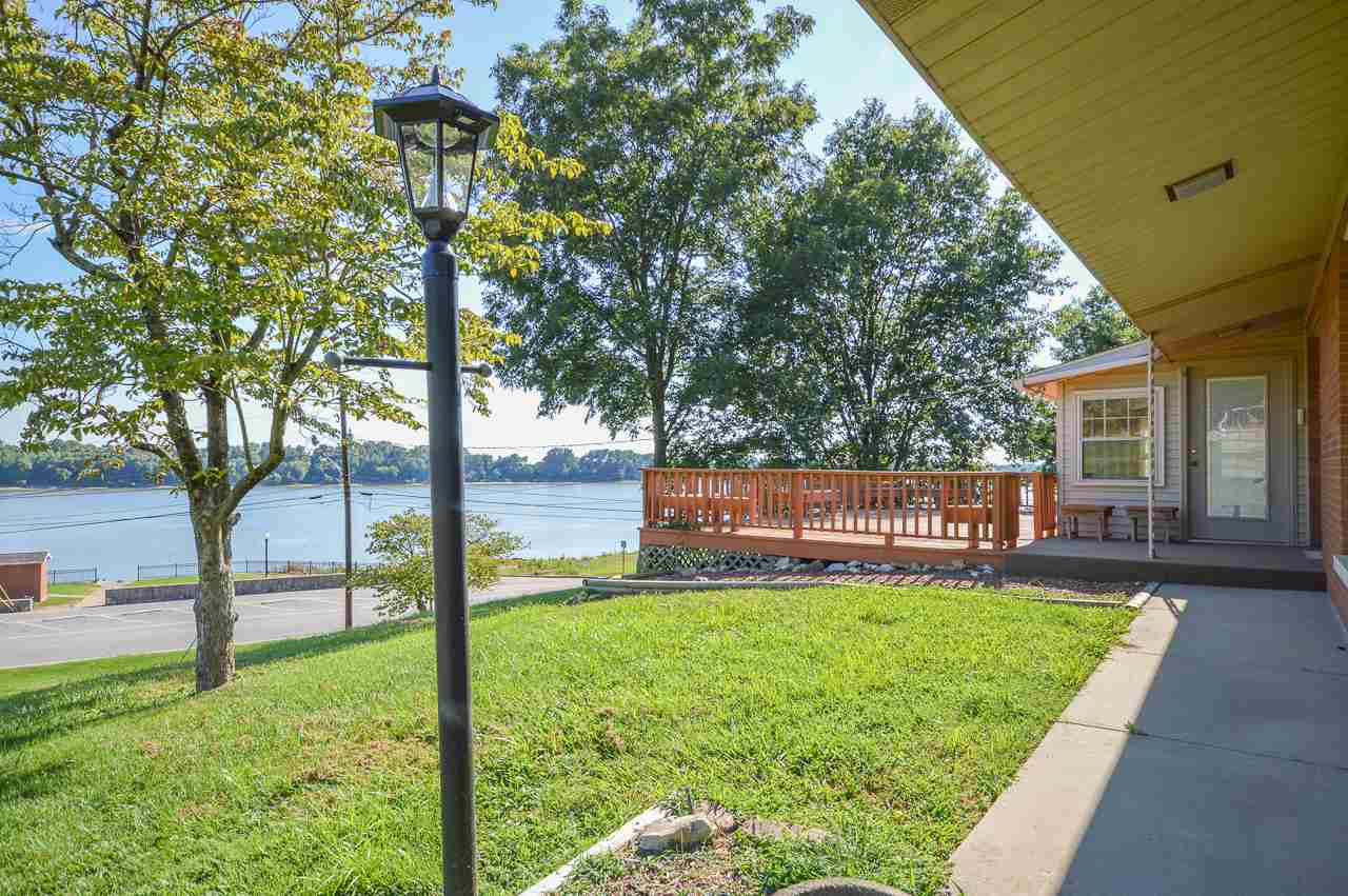 422 French Island Trl, Newburgh, IN 47630 photo 1