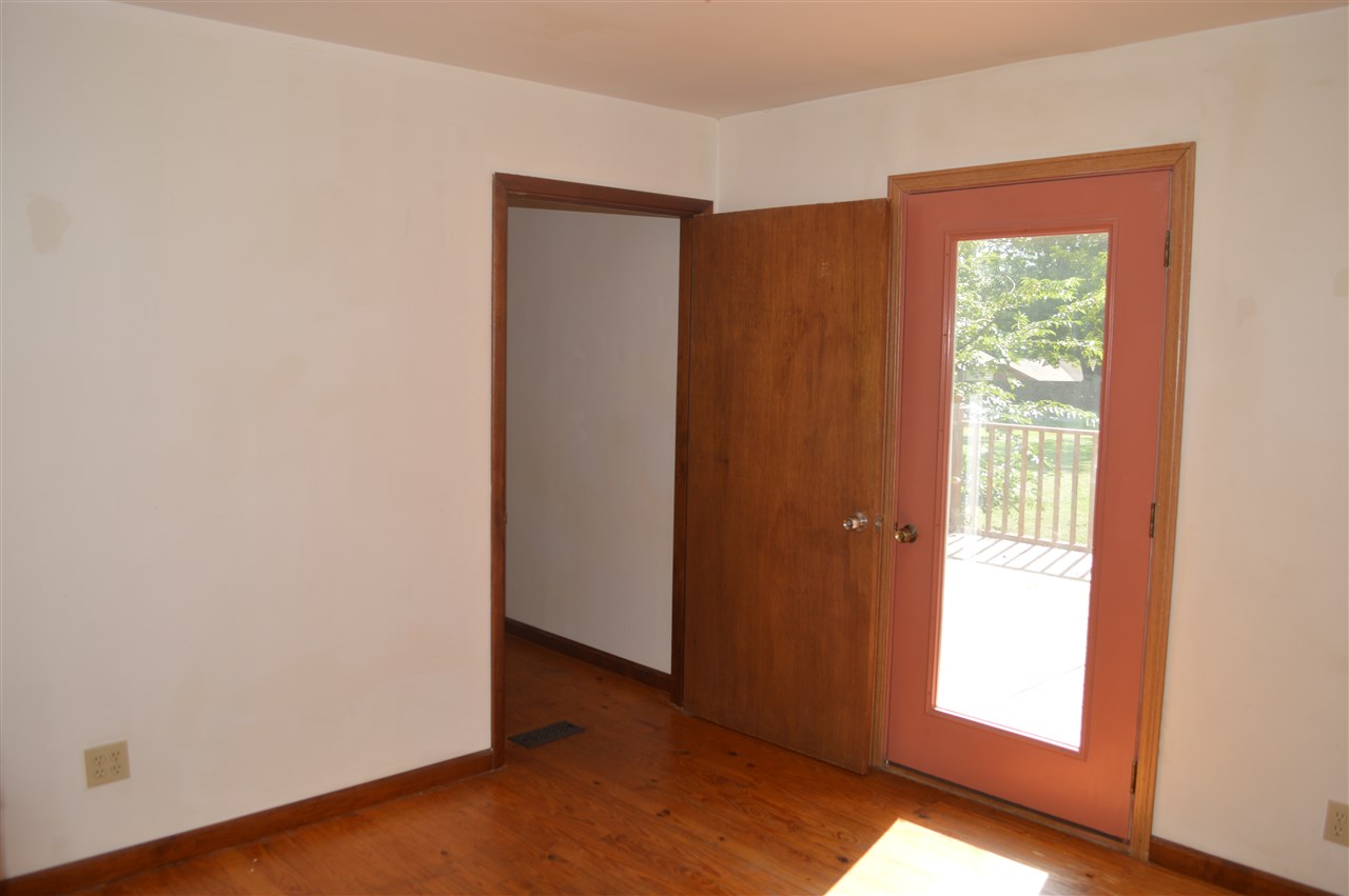 2729 V St, Bedford, IN 47421 photo 11
