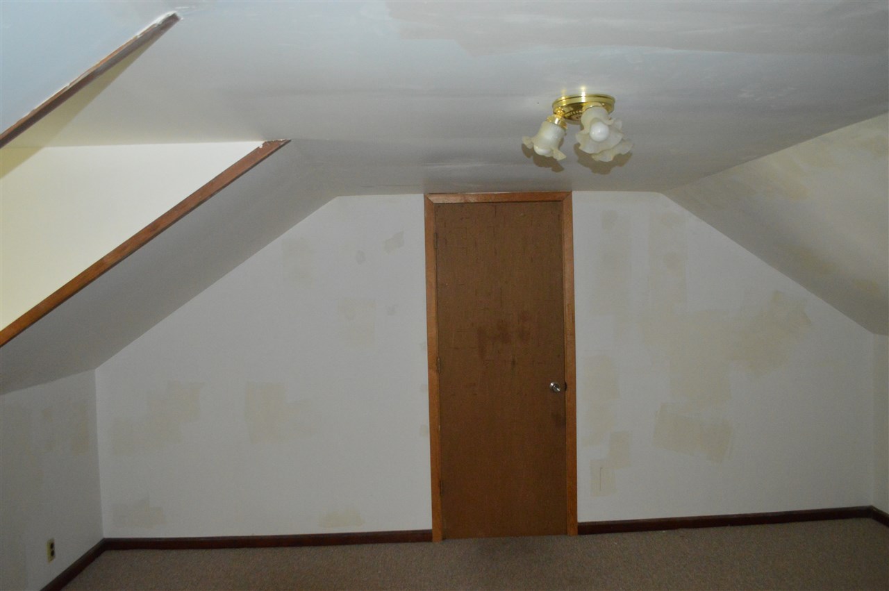 2729 V St, Bedford, IN 47421 photo 15