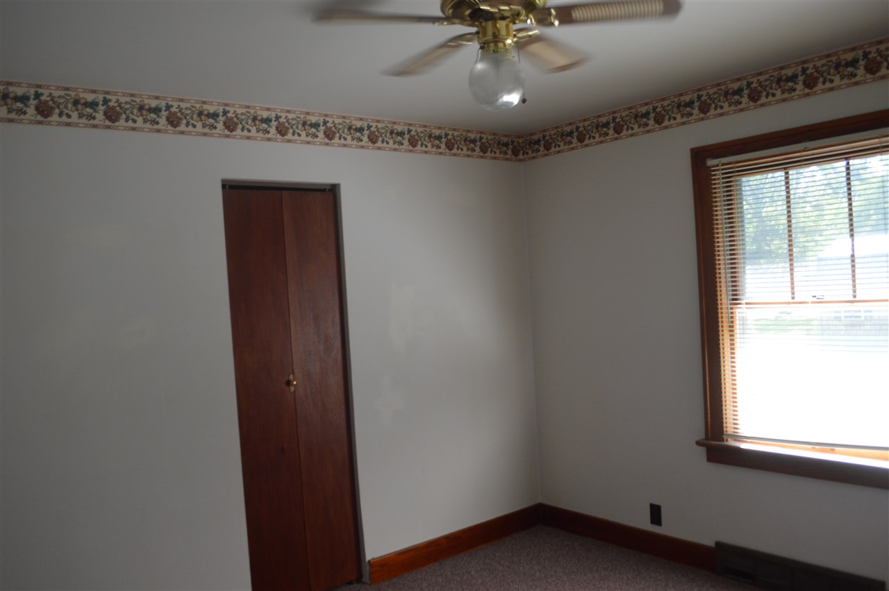 2729 V St, Bedford, IN 47421 photo 10