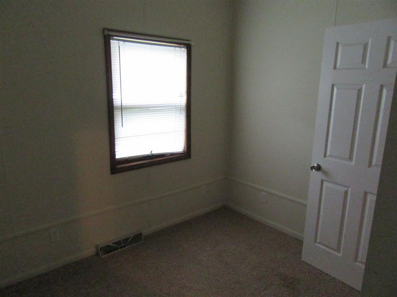 155 E Sparks St, Markle, IN 46770 photo 10