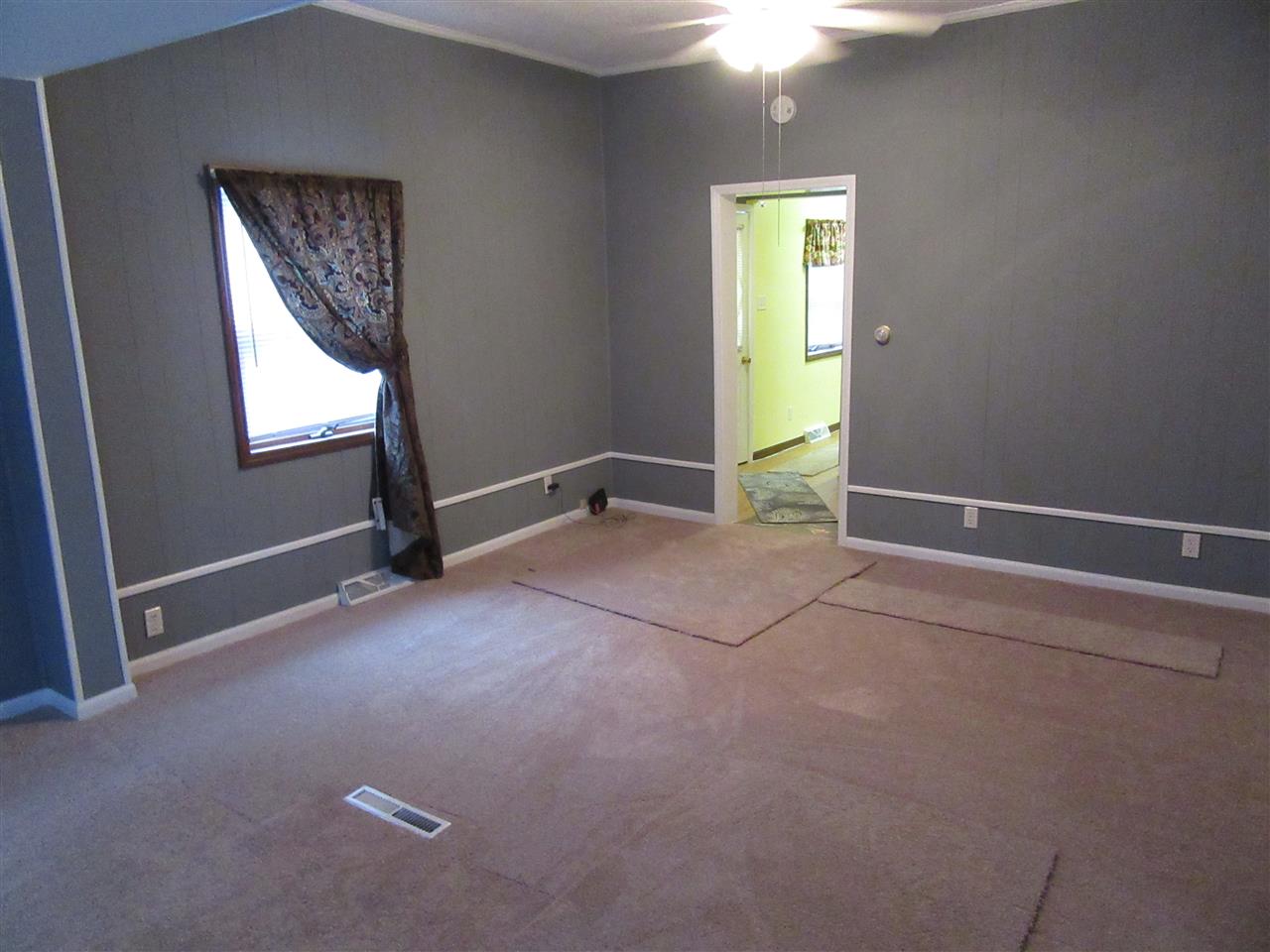 155 E Sparks St, Markle, IN 46770 photo 4