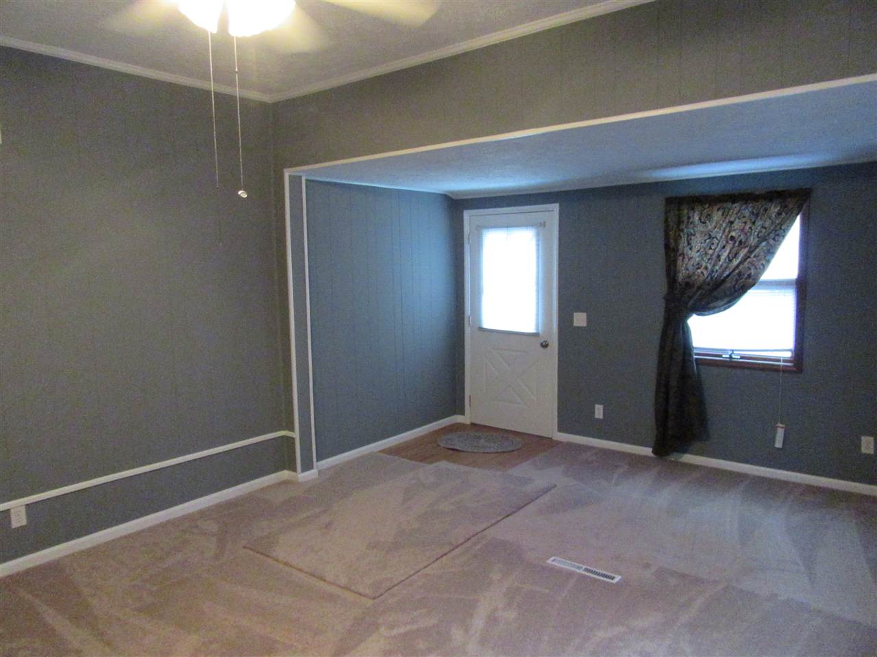 155 E Sparks St, Markle, IN 46770 photo 2