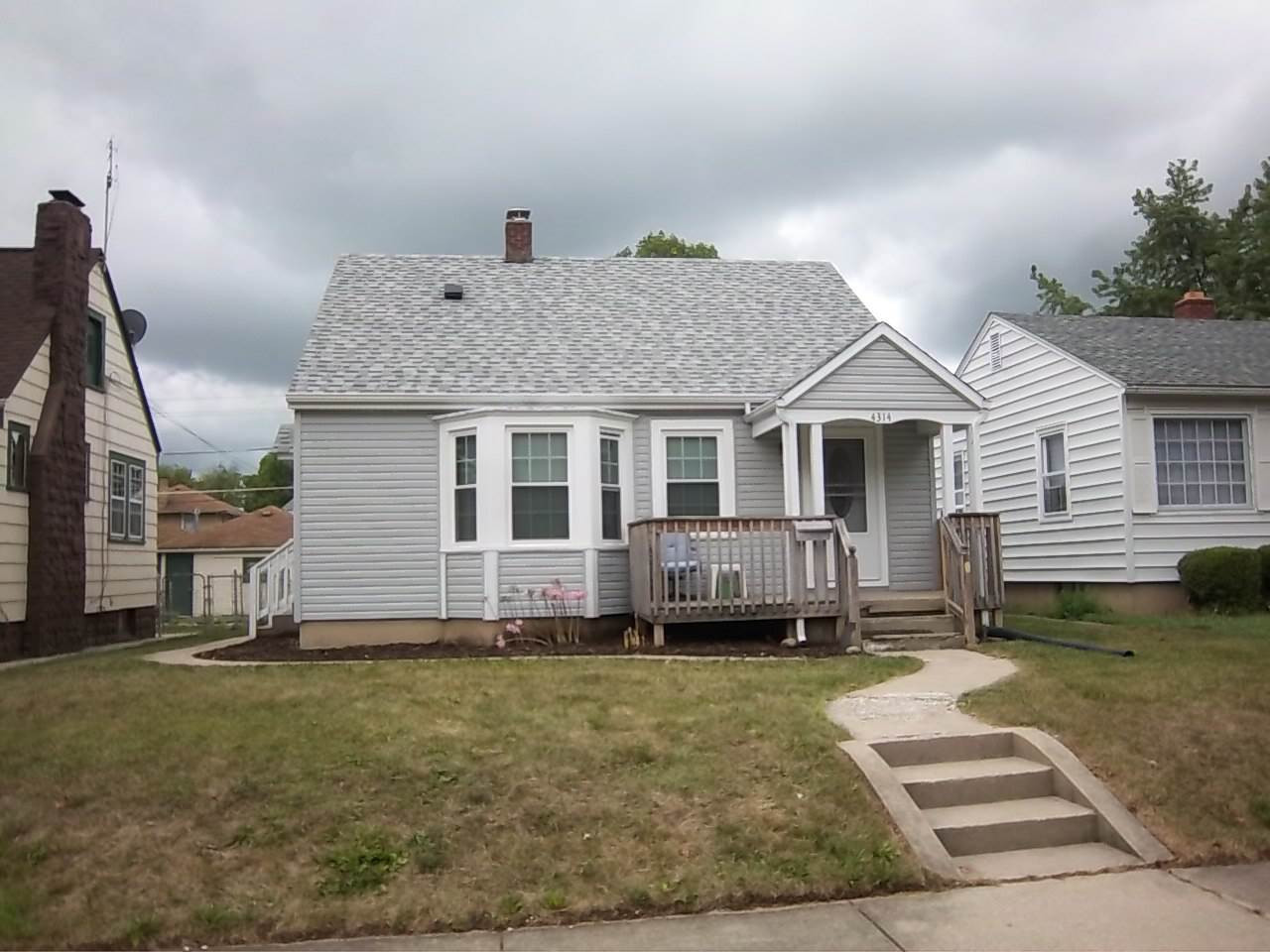 4314 Buell Dr, Fort Wayne, IN 46807 photo 1