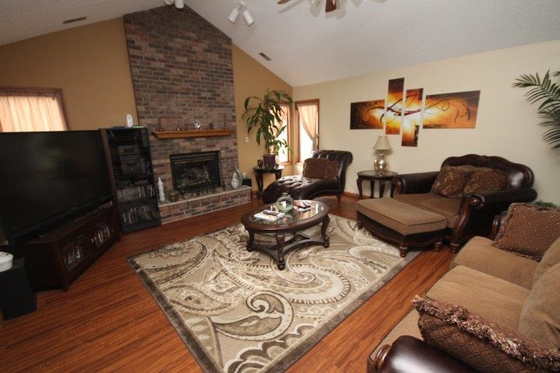 6611 Sedgemore Pl, Fort Wayne, IN 46835 photo 2