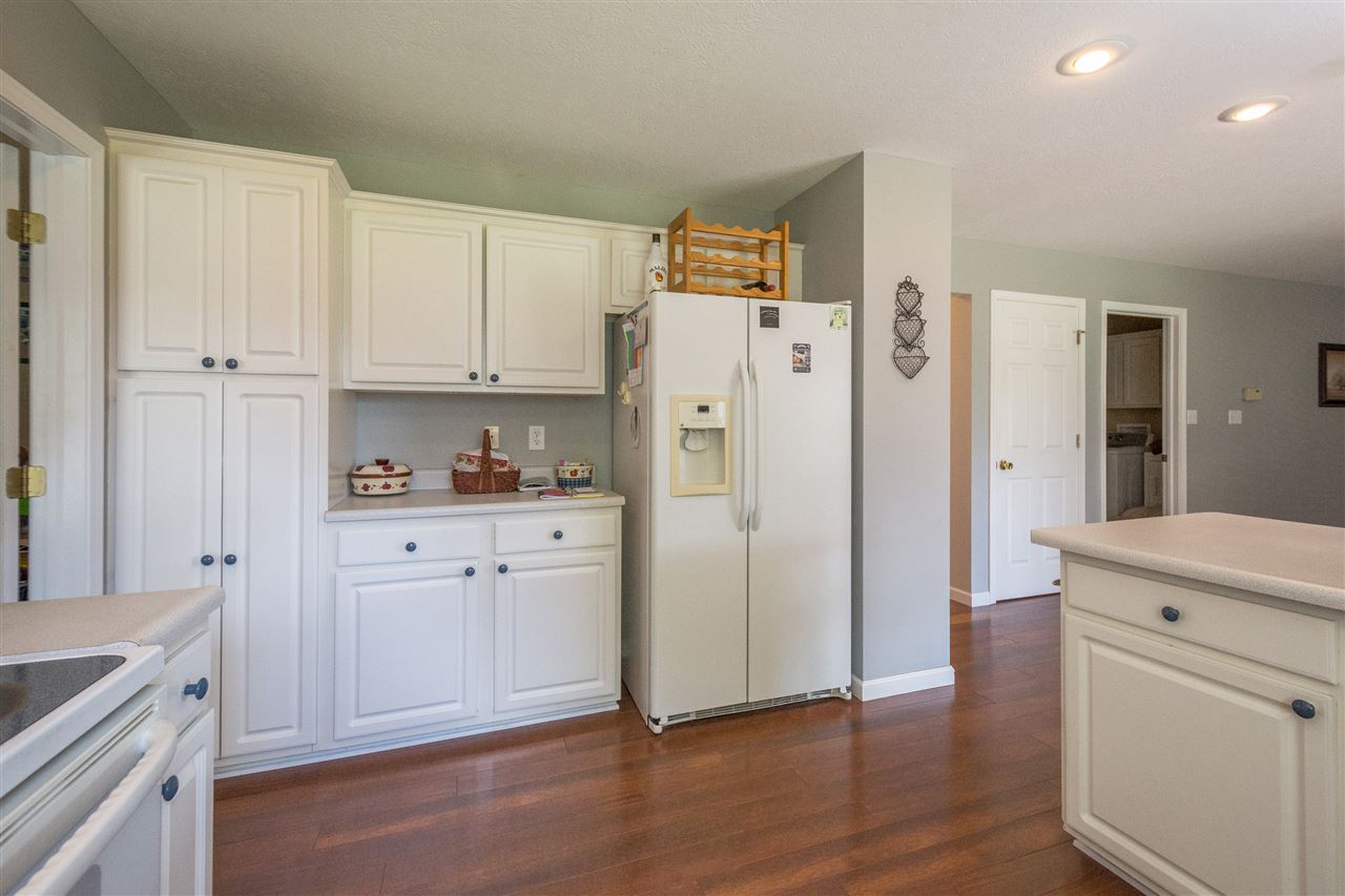 4614 E Donington Dr, Bloomington, IN 47401 photo 9