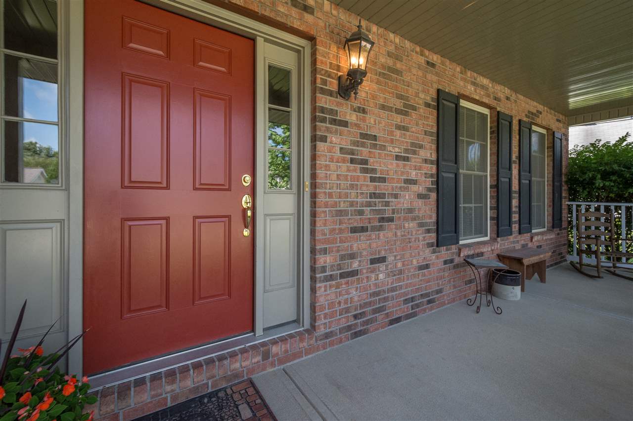 4614 E Donington Dr, Bloomington, IN 47401 photo 2