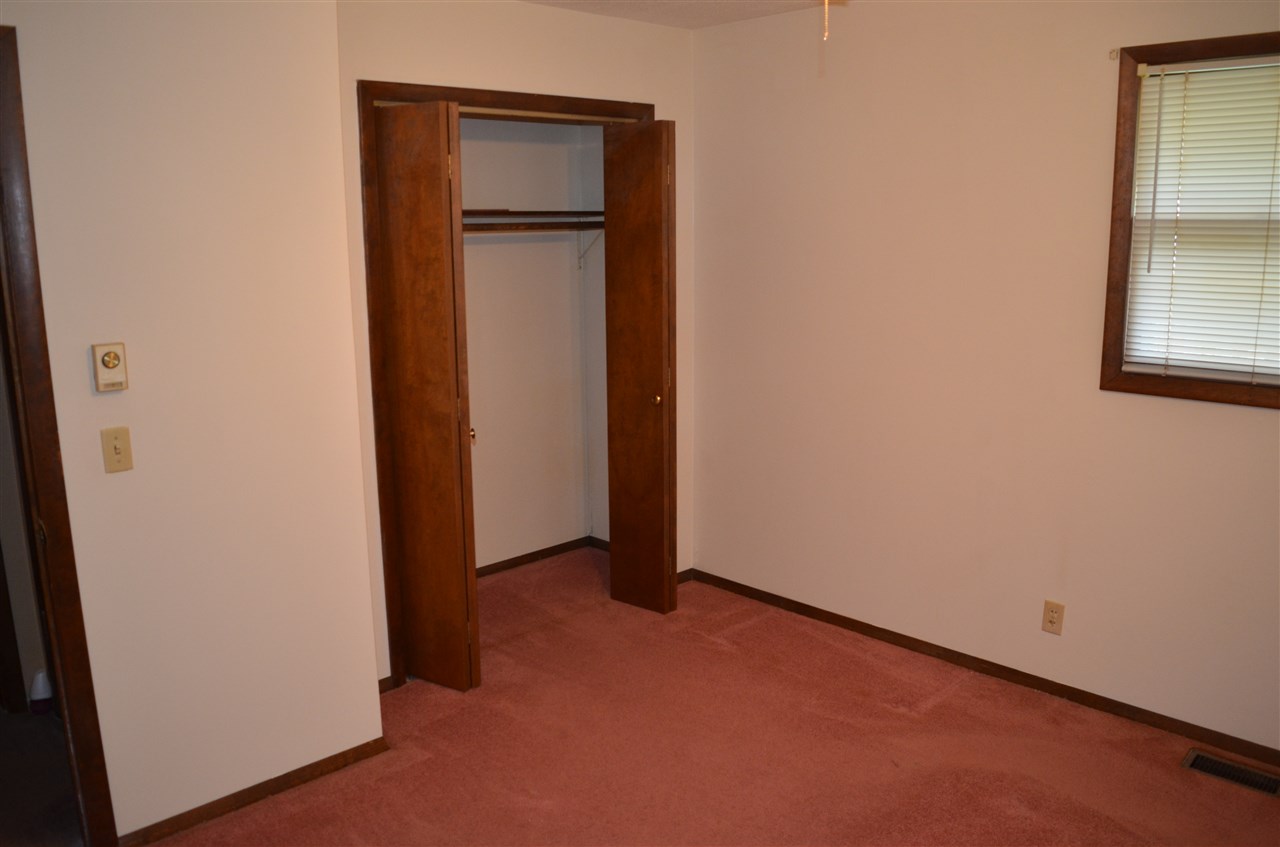 7110 E Piccadilly Rd, Muncie, IN 47303 photo 8