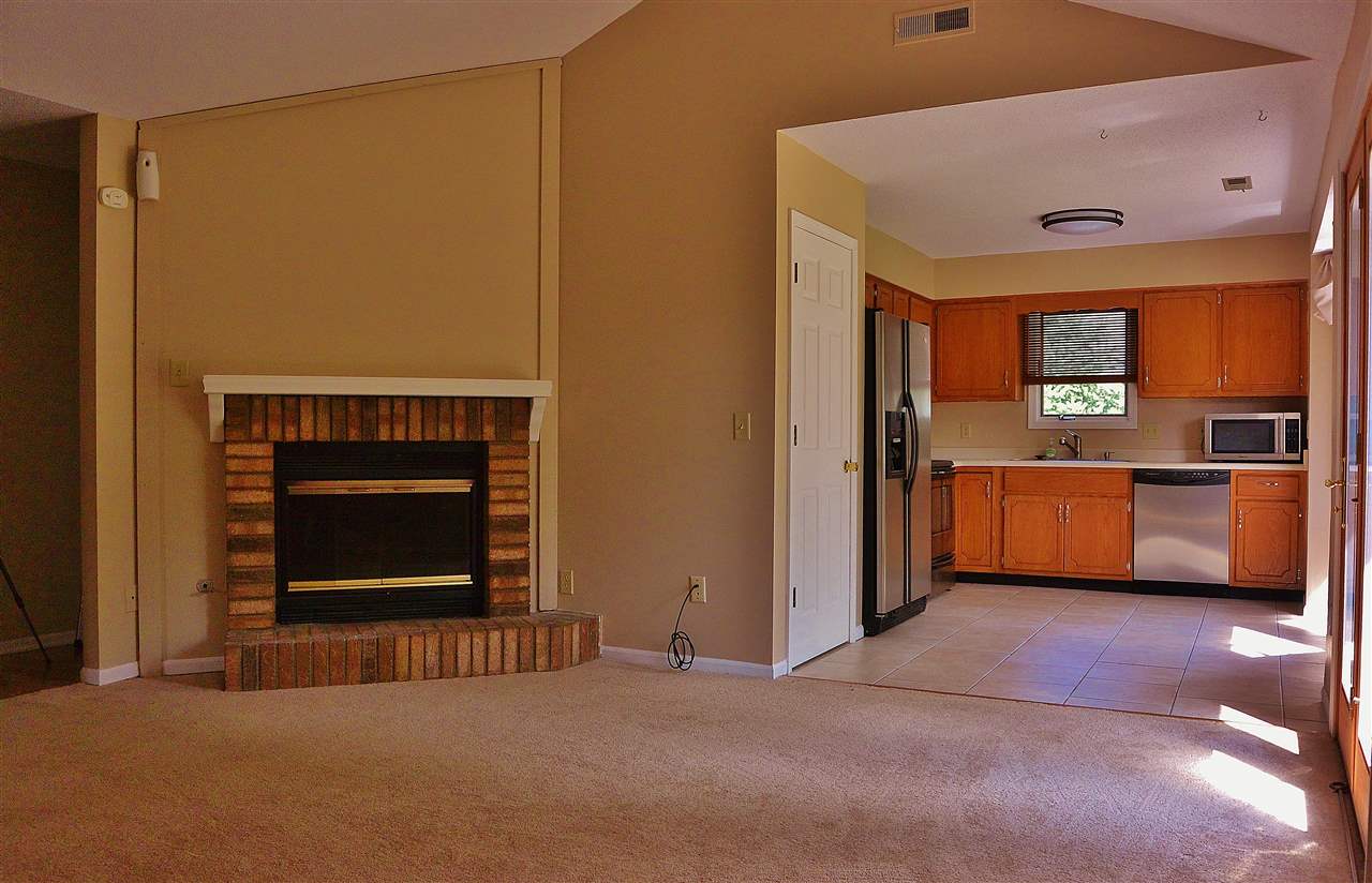 5918 Sundance Dr, Fort Wayne, IN 46825 photo 3