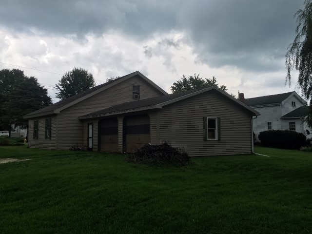 225 N Maple St, Lagrange, IN 46761 photo 4