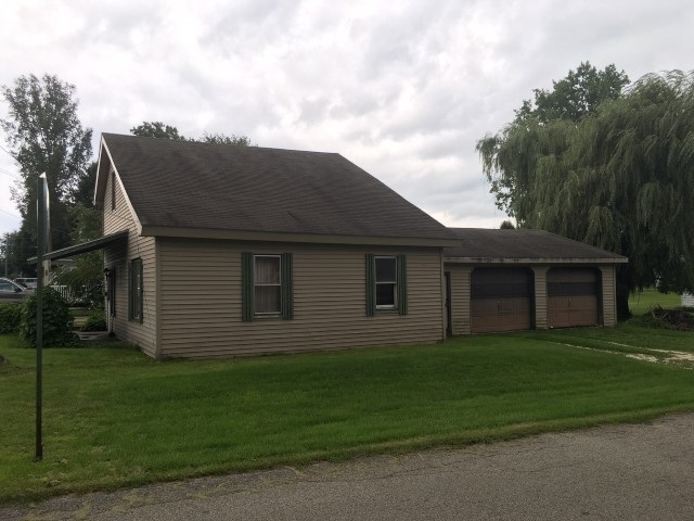 225 N Maple St, Lagrange, IN 46761 photo 3