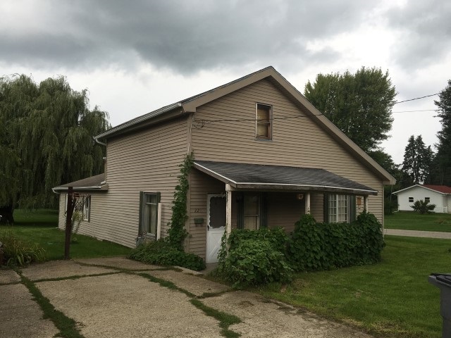 225 N Maple St, Lagrange, IN 46761 photo 1