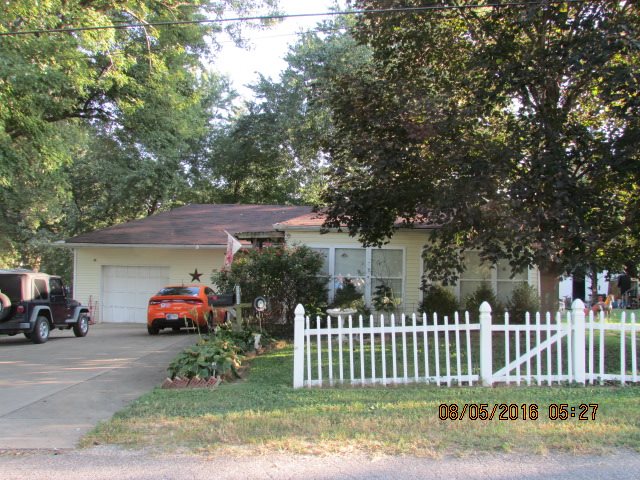 2225 Culverson Ave, Evansville, IN 47715 photo 2